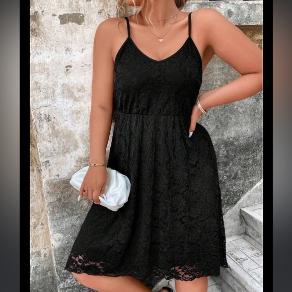 ALICE + OLIVIA Mini Black Lace Dress - Picture 2 of 15